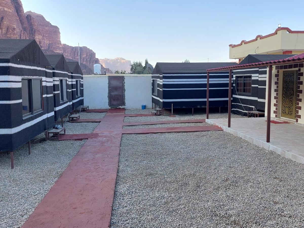 Wadi Rum Oryx Hostel & Tours Exterior photo